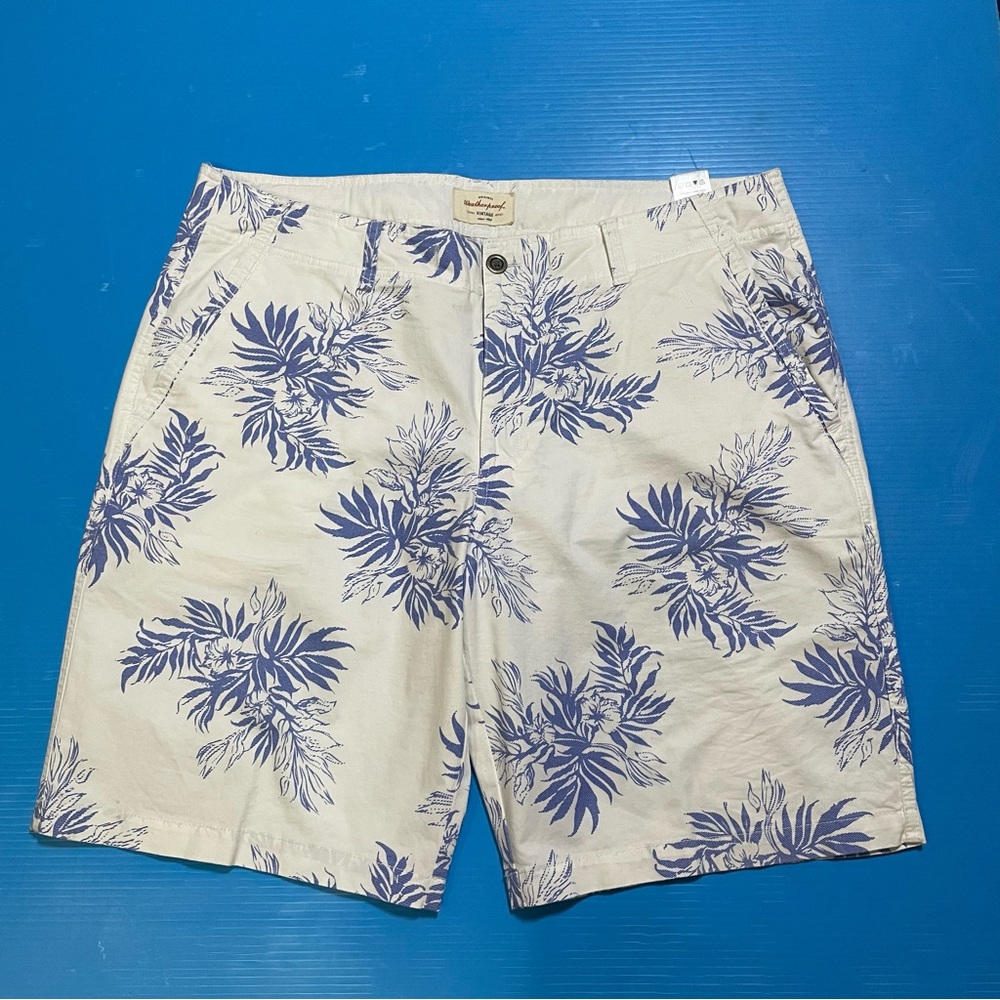Weatherproof Beige and Blue Leaf Print Men's Shorts